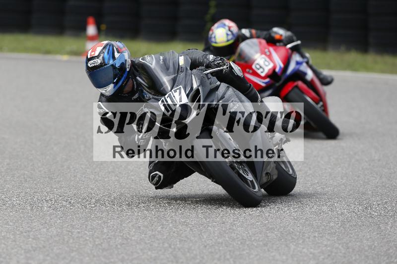 /37 28.07.2025 Dunlop Ride und Test Day ADR/Trackday Erfahren gelb Trackday schnell  rot/117